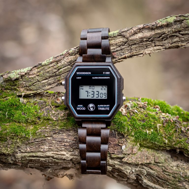 Reloj de pulsera de madera con números en la esfera modelo Terral -  Woodenson