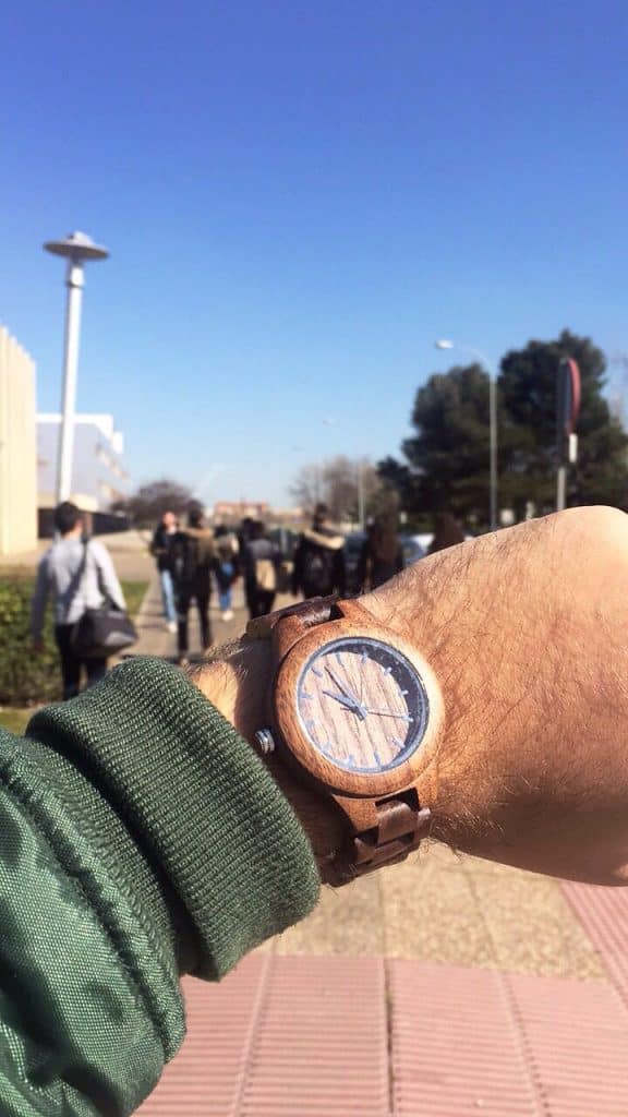 reloj de madera Komorebi