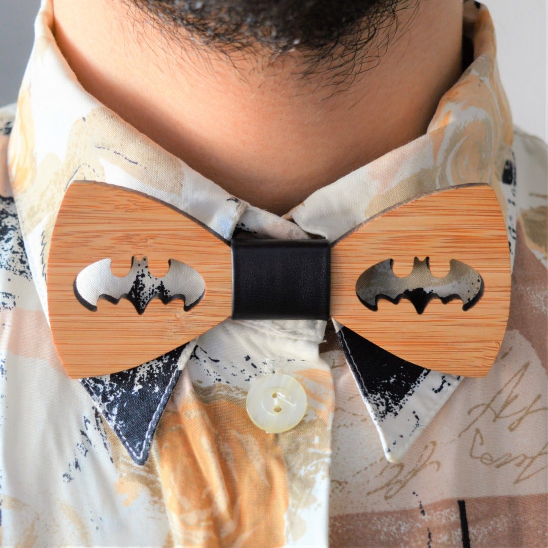 Madera camellia Novedad Hombres Mujeres Madera Pajarita 3D Hecho a Mano Mariposa Madera Clásico de Madera Pajaritas Corbatas Boda Corbatas Corbatas Corbatas de Madera