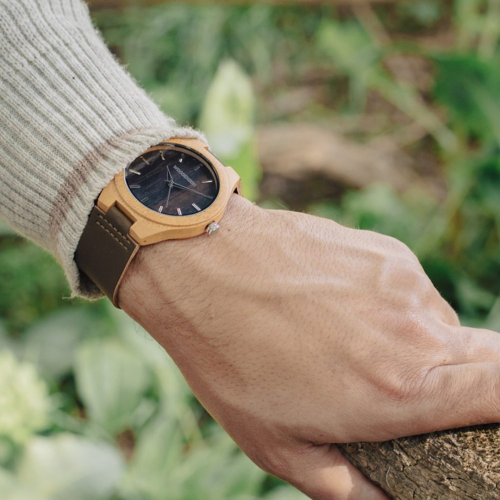 Reloj de madera de bambú modelo Zui - Imagen 7