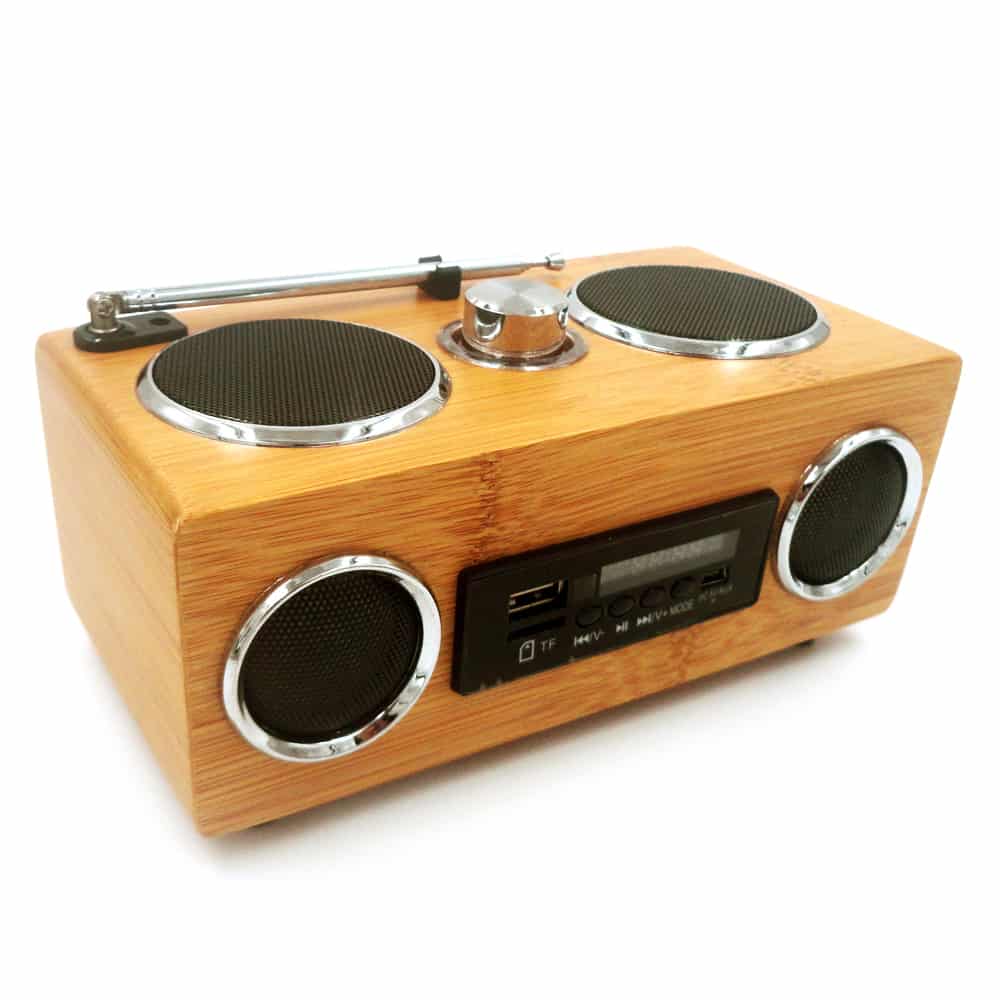 Altavoz de madera de bambú con radio