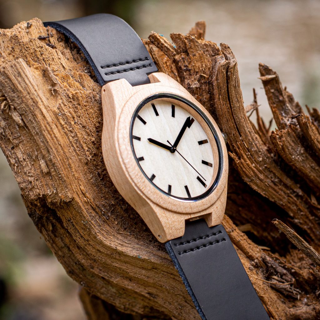 Reloj de madera de arce modelo Taranis 44mm - Imagen 7