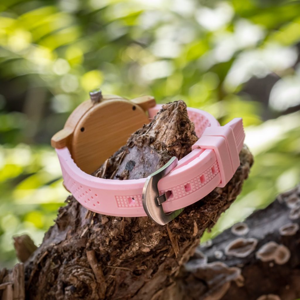 Reloj de madera Cockney Flamingo - Imagen 5