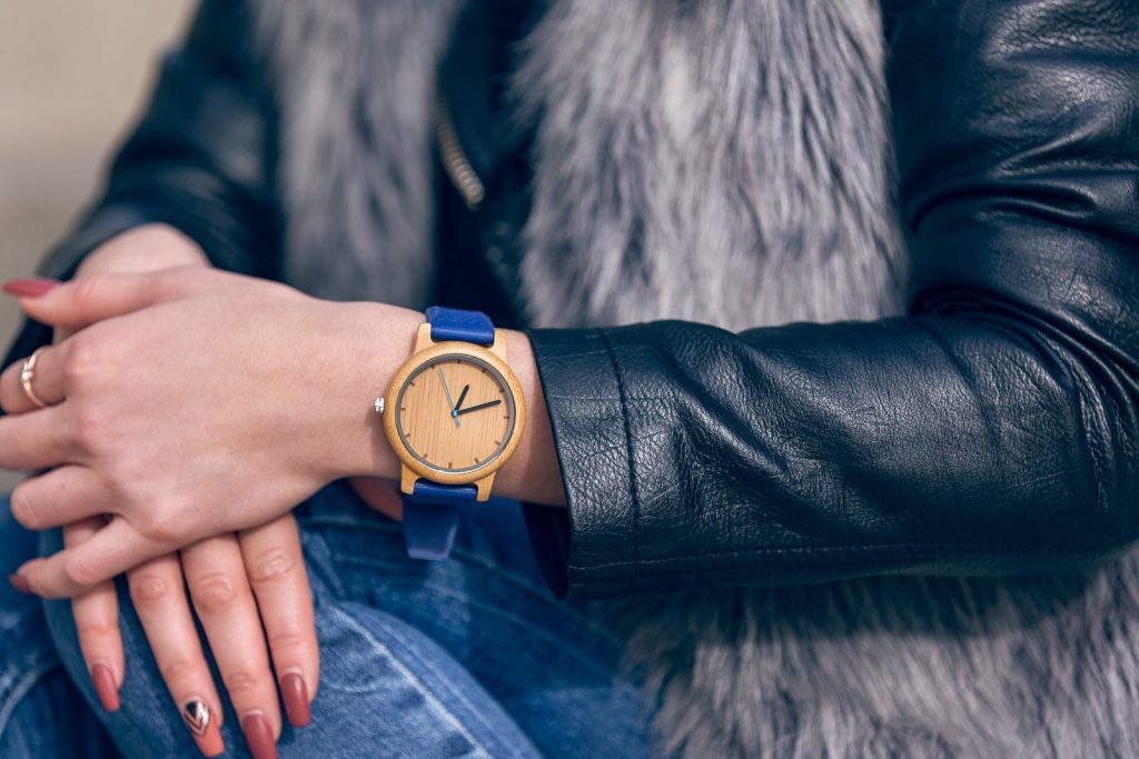 Reloj de madera Cockney Ocean - Imagen 7