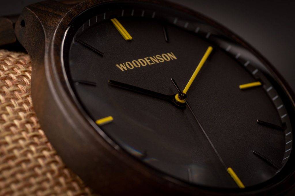 Reloj de madera de sándalo Moraine - Imagen 5
