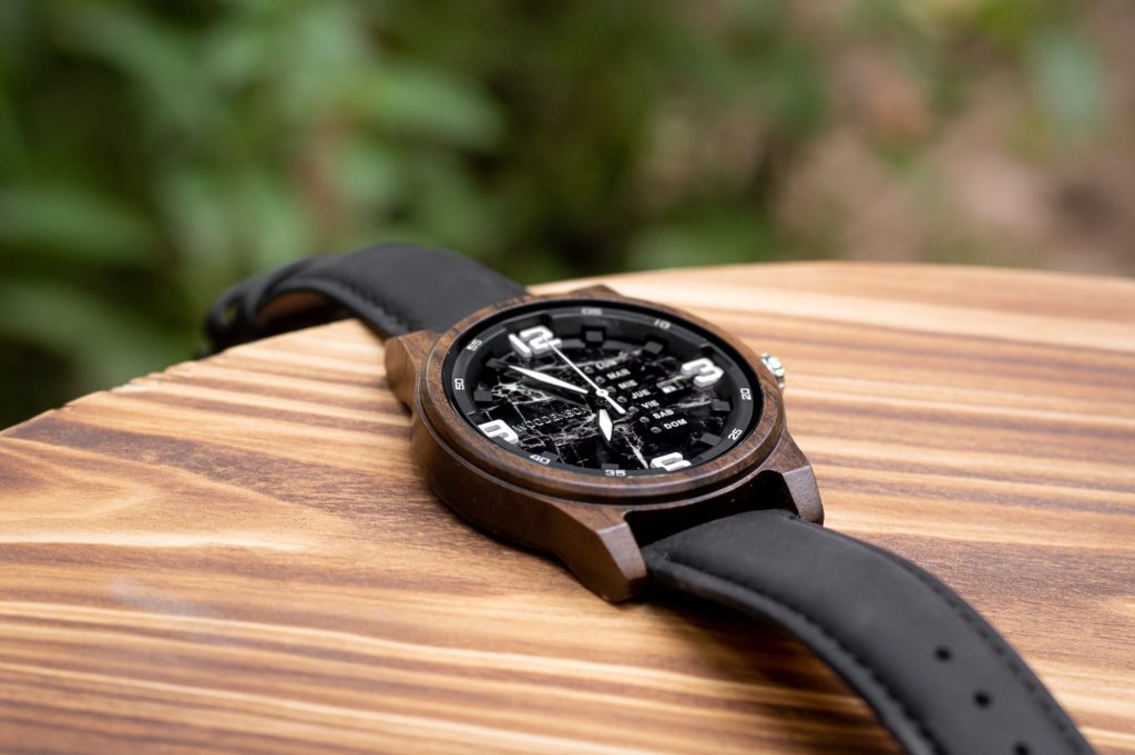 Reloj de Madera de Sándalo Patagonia - Imagen 6