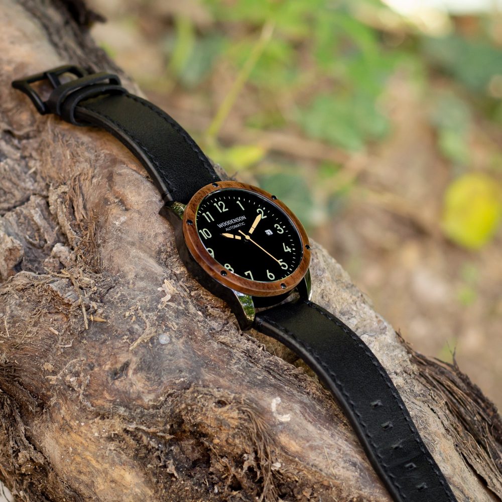 Reloj Automático de Madera de Nogal Fakarava - Imagen 3