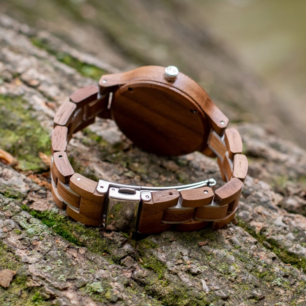 Reloj de madera de nogal Tinigua - Imagen 4