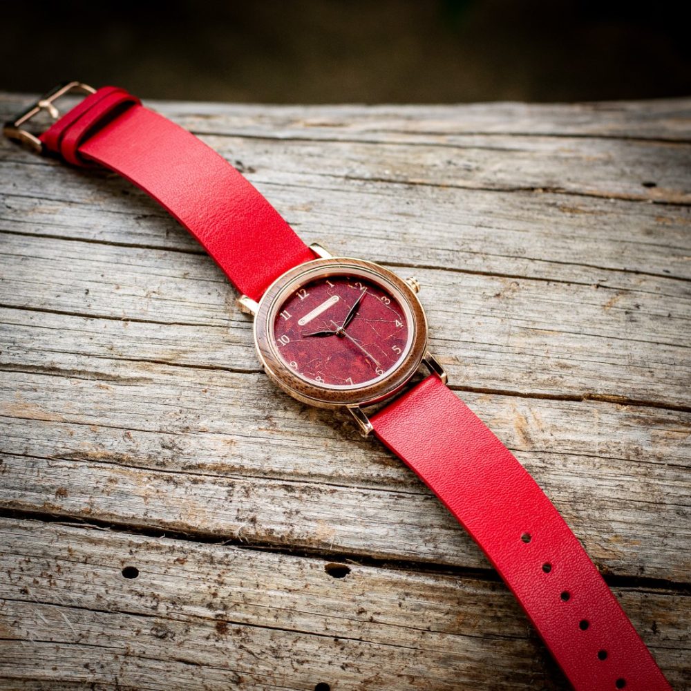 Reloj de madera de Nogal Timanfaya - Imagen 6